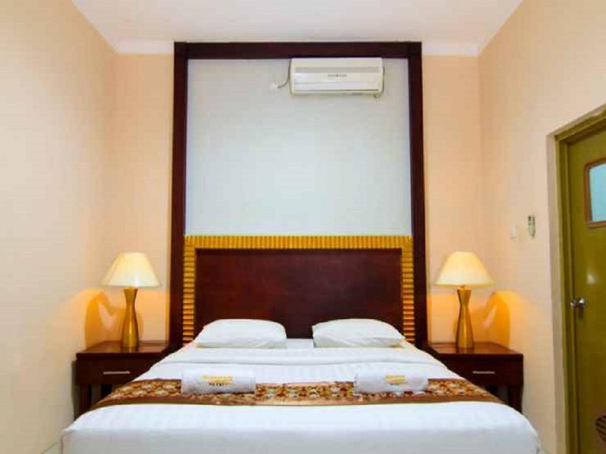 Hotel Signature Mandala Kencana 展玉 外观 照片
